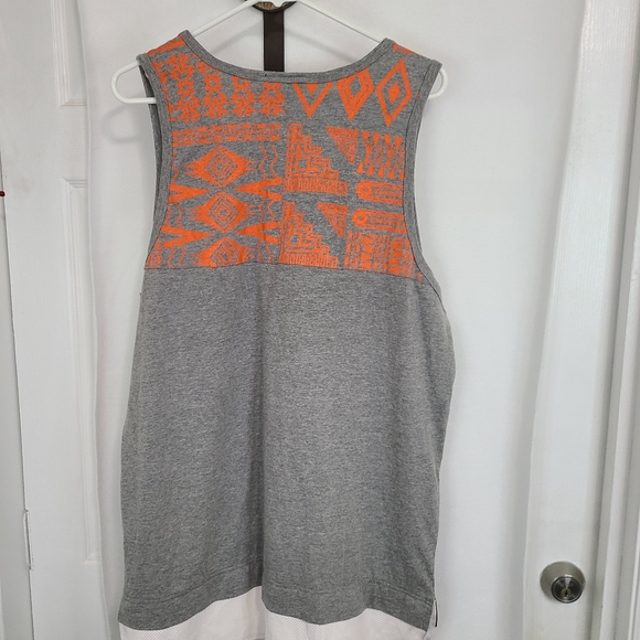 Squrre Zero Woman's Sleeveless Tank Top, Size: XL Color: Grey with color pattern - Picture 13 of 16